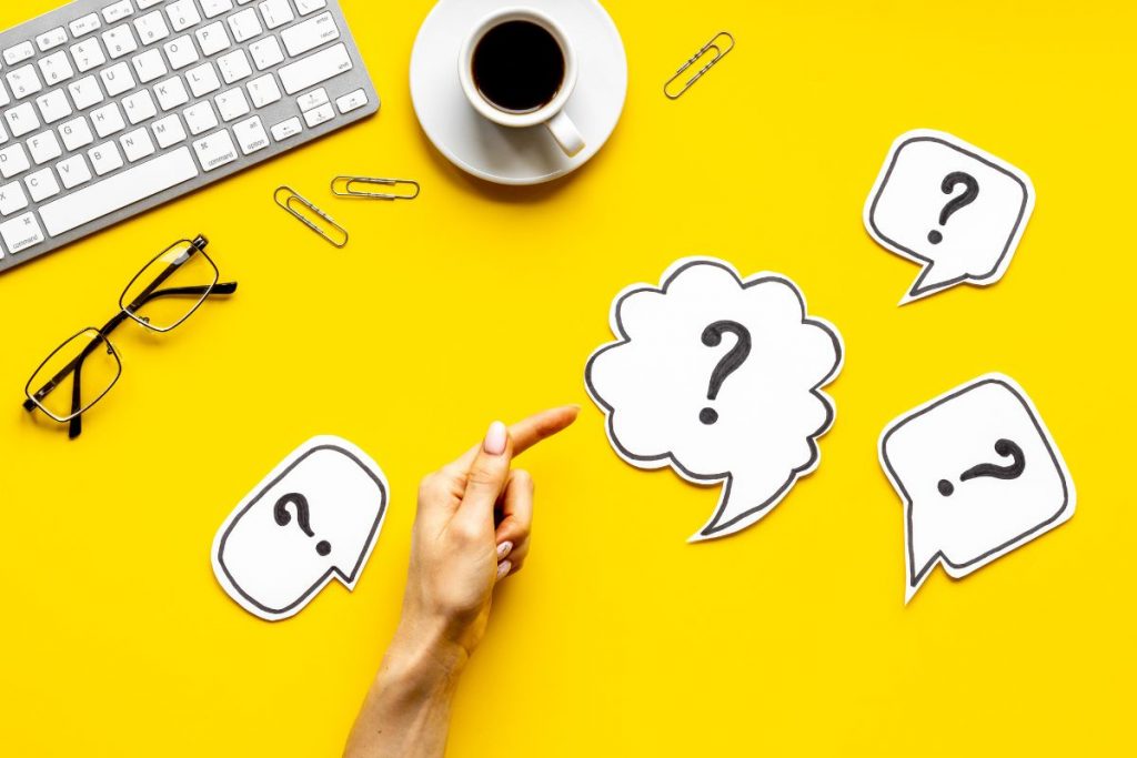 Question marks in thought bubbles