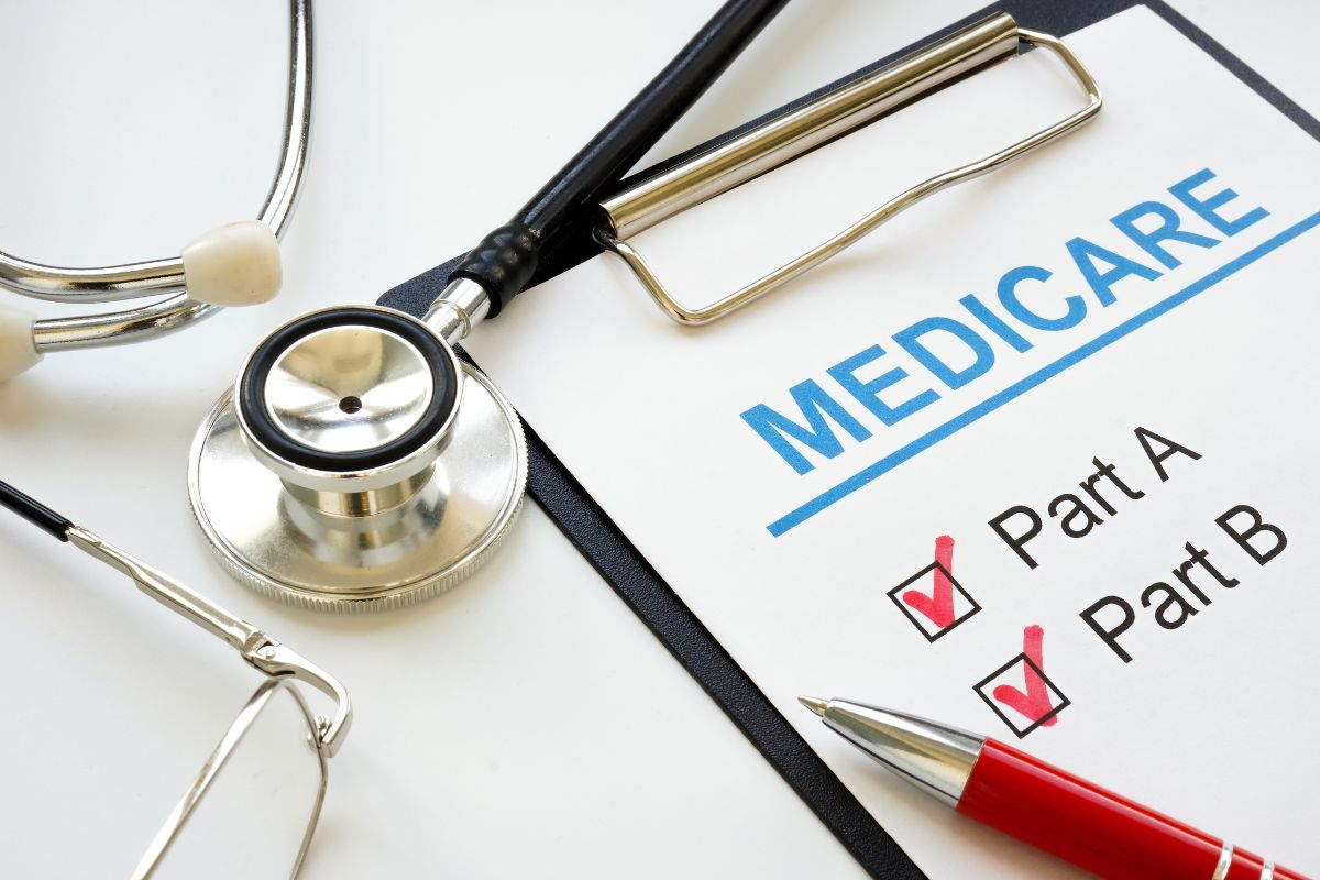 Medicare A and B enrollment checklist